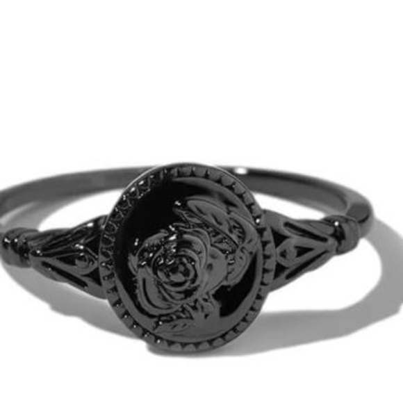 Black Rose Signet Ring - Picture 2 of 2